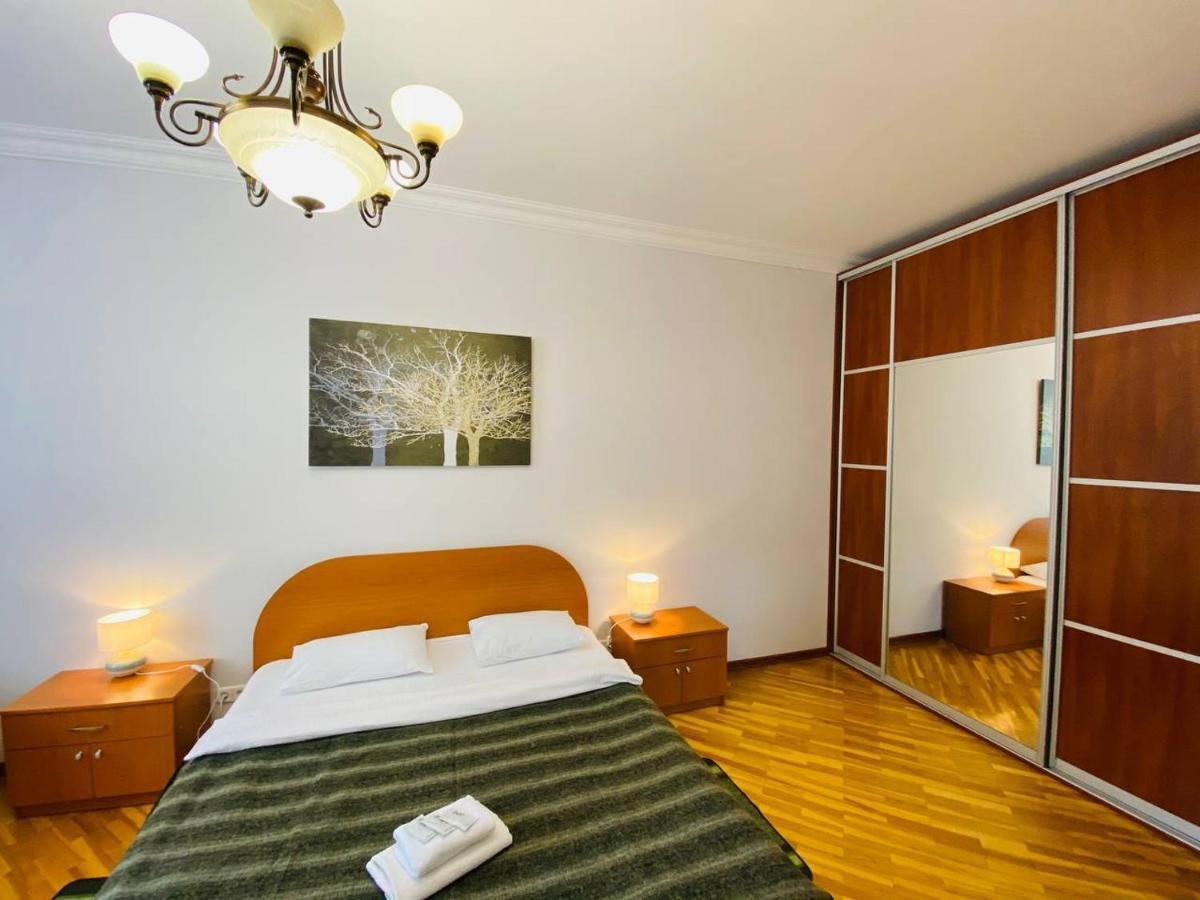 Real Home Apartments in Kiev Center Buitenkant foto