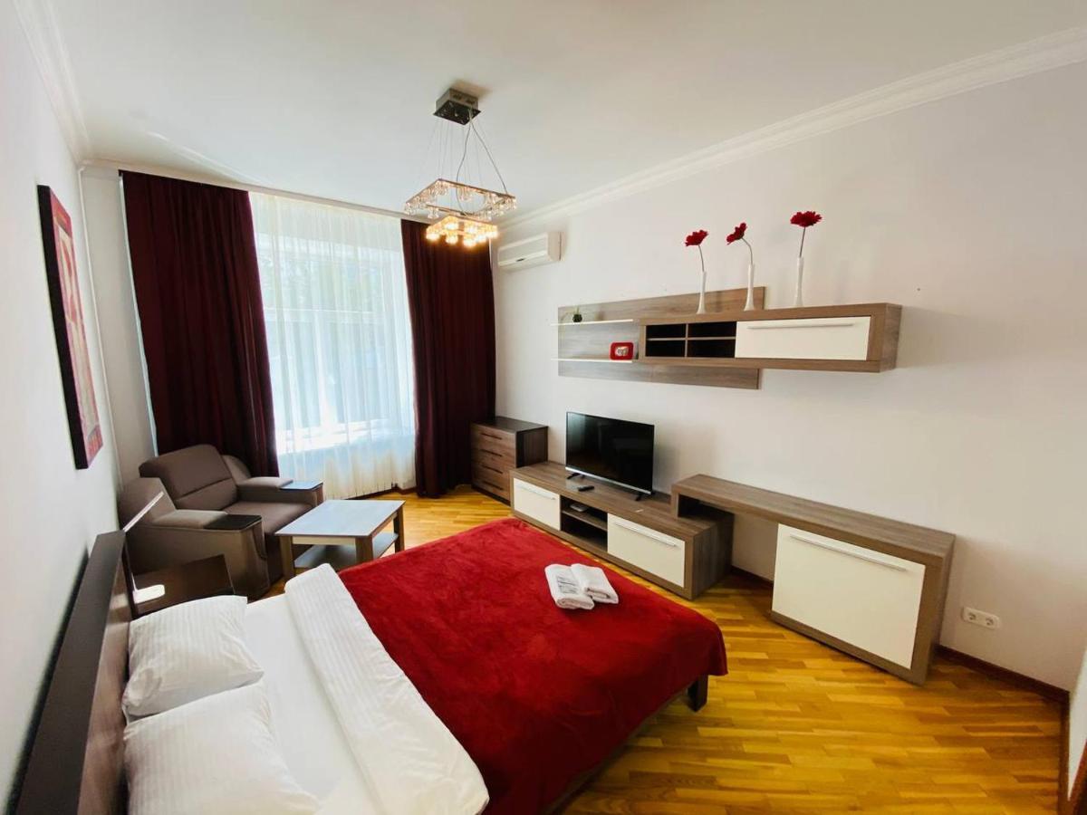 Real Home Apartments in Kiev Center Buitenkant foto