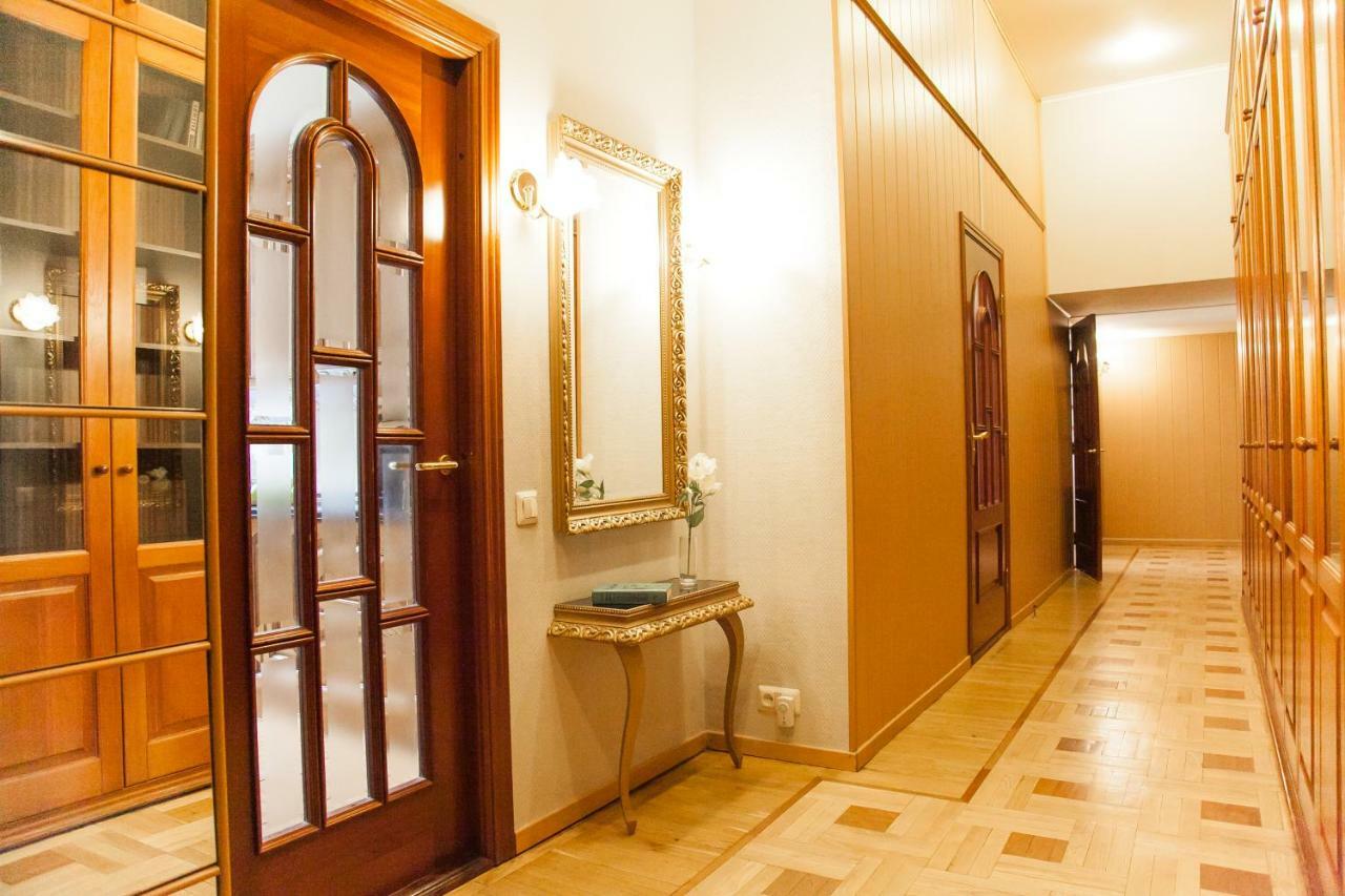 Real Home Apartments in Kiev Center Buitenkant foto