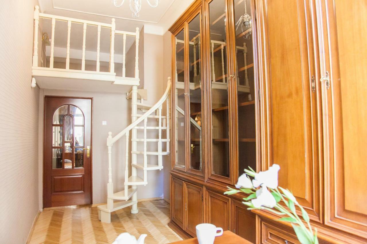 Real Home Apartments in Kiev Center Buitenkant foto