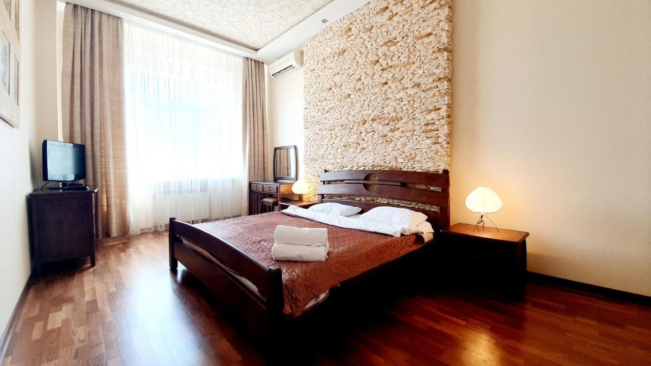 Real Home Apartments in Kiev Center Buitenkant foto